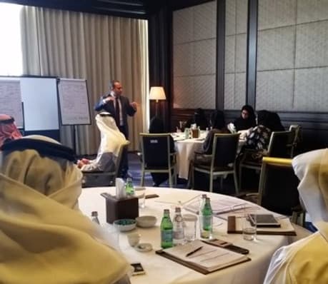 EMIRATES COMPETITIVENESS COUNCIL (EEC) UAE GOVERNMENT